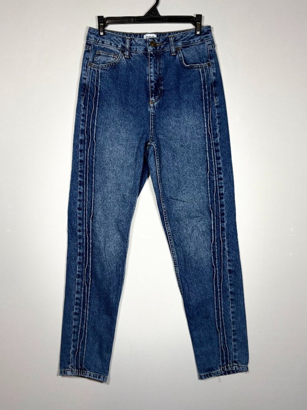 BDG Urban Outfitters Pintuck High Rise Mom Jeans Size 27